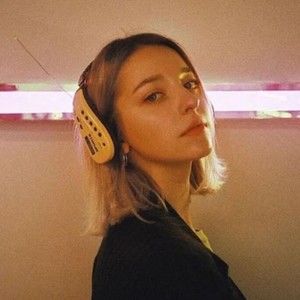 Meet your Posher, Alina